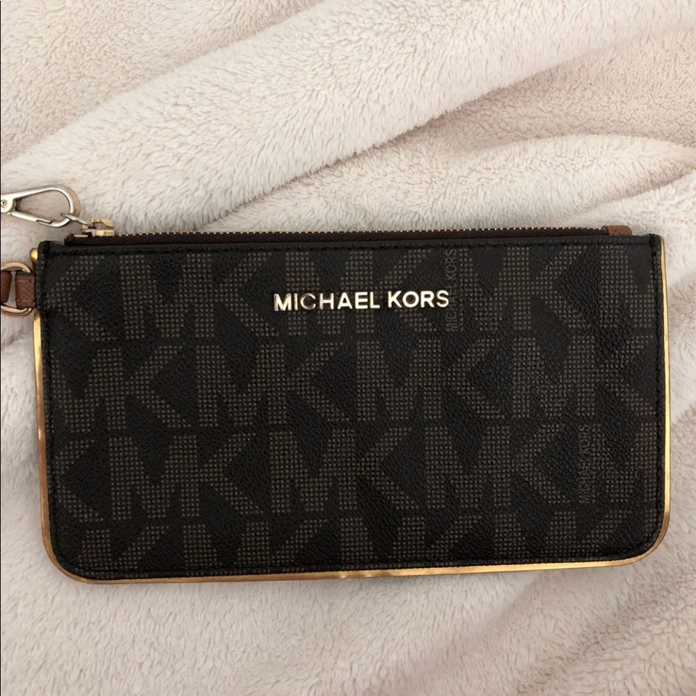Michael kors wallet